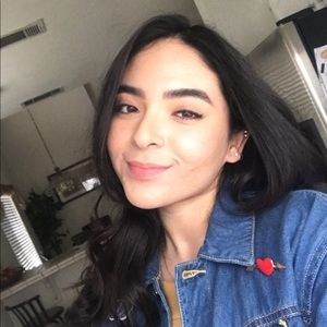 Meet your Posher, Jasmine